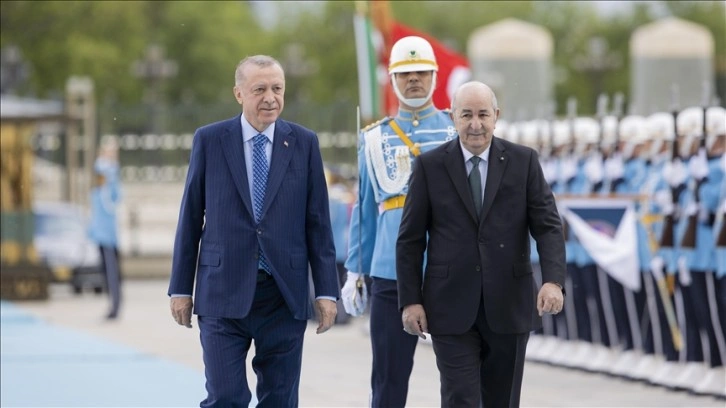 CANLI: Cumhurbaşkanı Erdoğan, Cezayir Cumhurbaşkanı Tebbun ile ortak basın toplantısı düzenliyor