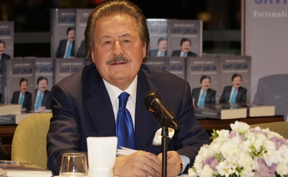 Cavit Çağlar’ın Karabağ sevinci Azerbaycan Milli Kütüphanesinde