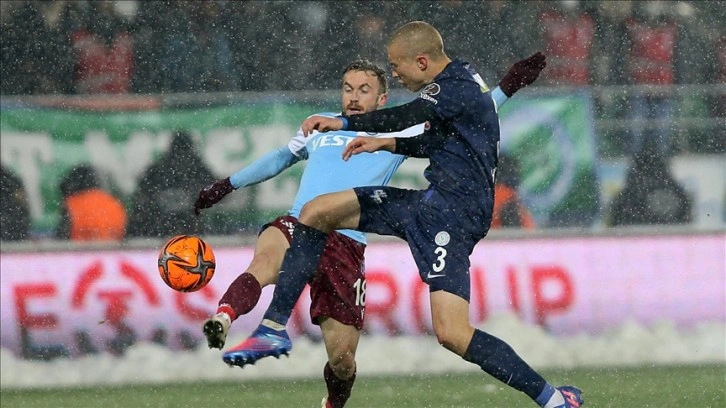Çaykur Rizespor, sahasında Trabzonspor'u 3-2 yendi
