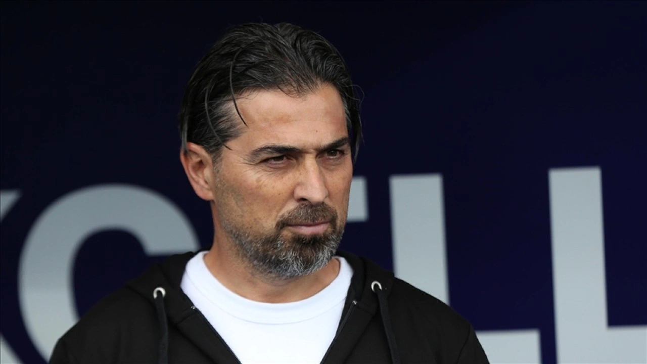 Çaykur Rizespor, teknik direktör İlhan Palut ile 1 yıllığına yeniden anlaştı