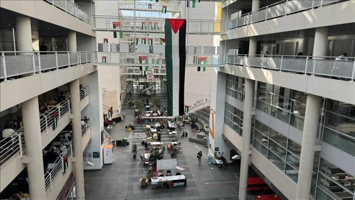 Cenevre Üniversitesi'ndeki Filistin'e destek eylemi 7'nci gününde de devam etti