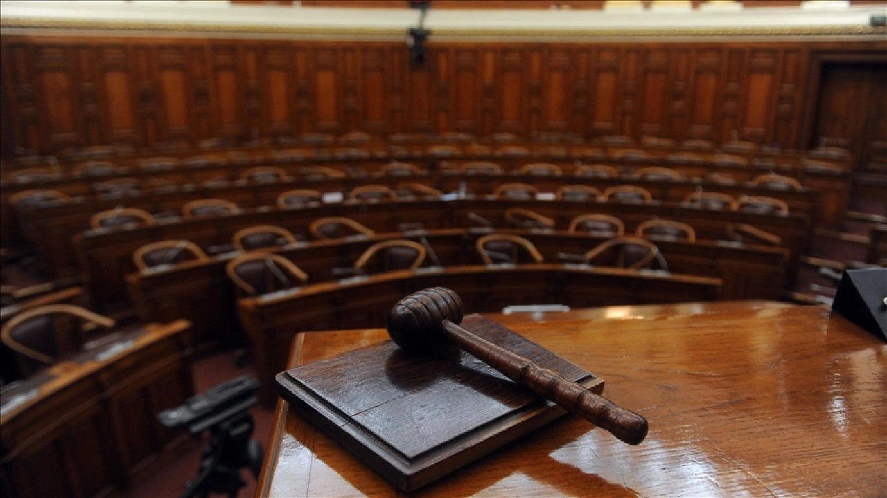 Cezayir Meclisi, Fransız s&ouml;m&uuml;rgeciliğini su&ccedil; sayan yasa tasarısını oy birliğiyle kabul etti