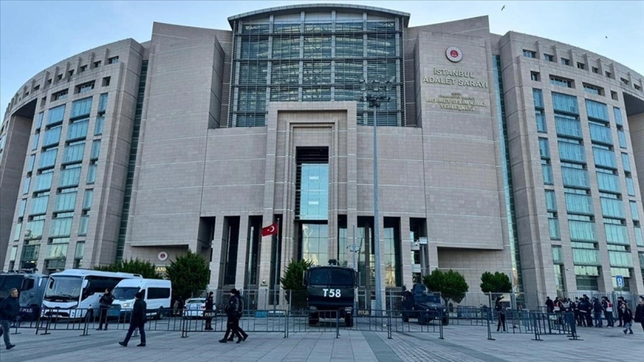CHP İstanbul İl Başkanı Özgür Çelik ile 25 şüpheliye 17 yıla kadar hapis talebi