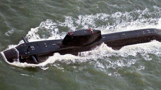 Çin, alıkoyduğu denizaltı için güvenliği gerekçe gösterdi