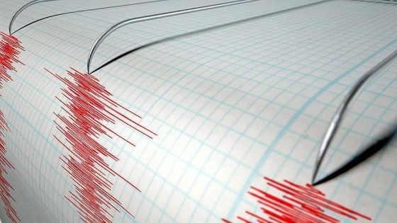 Çin'de 7 büyüklüğündeki deprem: 13 ölü, 175 yaralı