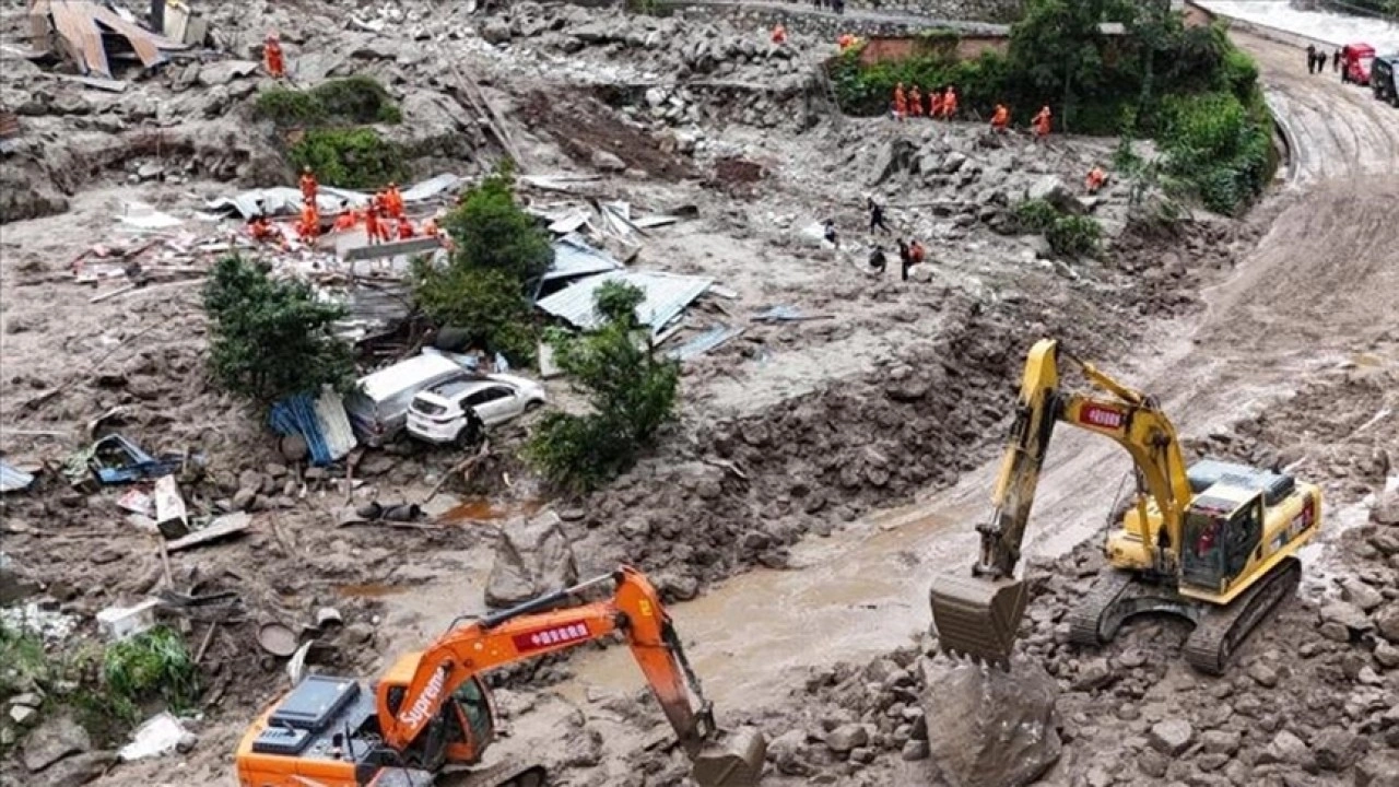 Çin'in Hunan eyaletinde sel tehlikesi nedeniyle 95 bin kişi tahliye edildi