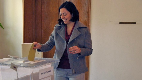 Çin ve Azerbaycan'da halk oylaması için oy verme işlemi başladı