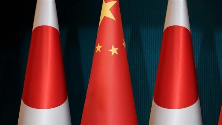 Çin ve Japon liderleri, Tayland'daki APEC Zirvesi'nde ilk kez yüz yüze görüştü