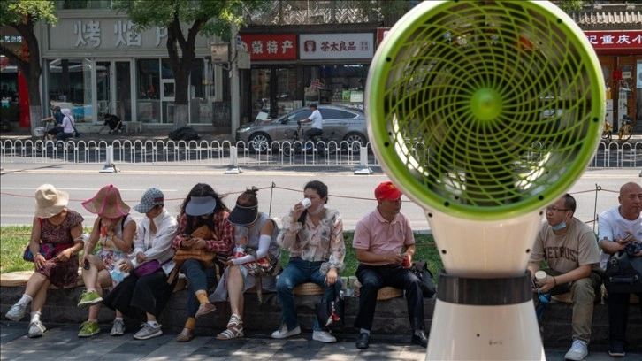 Çin'de aşırı sıcaklar nedeniyle hava saldırıları için yapılmış sığınaklar halkın kullanımına aç