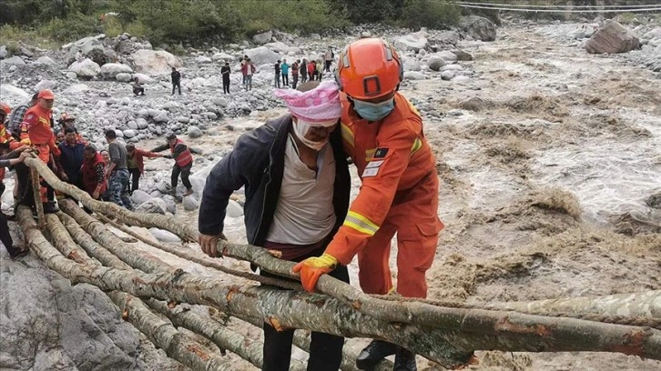 Çin'in Siçuan eyaletindeki depremde ölenlerin sayısı 74'e çıktı