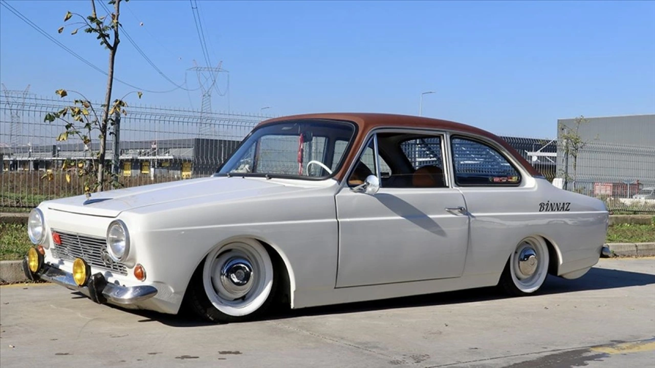 &Ccedil;ocukluğunda başlayan Anadol sevgisini, yol arkadaşı 'Binnaz' ile yaşatıyor