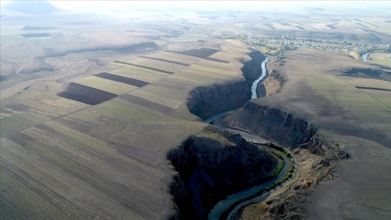 Çöpten arındırılan Akyaka Kanyonu'nun bir bölümü turizme kazandırıldı