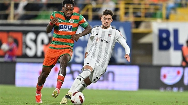 Corendon Alanyaspor-Beşiktaş maçı 1-1 berabere sona erdi