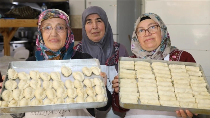 Çubuklu kadınların annelerinden öğrendiği hamur işleri geçim kaynakları oldu