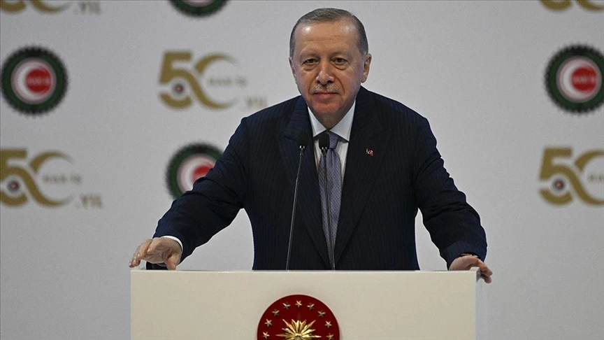 Cumhurbaşkanı Erdoğan: Alın teri ve emek hiçbir ideolojiye ipotek edilemeyecek kadar kutsaldır