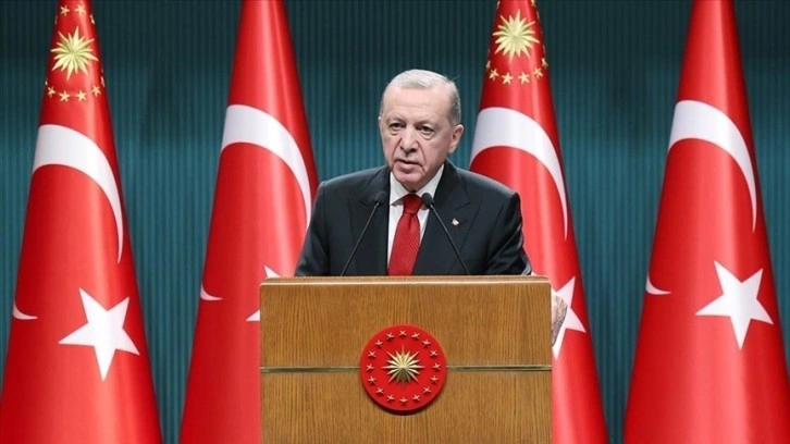 Cumhurbaşkanı Erdoğan, Avrupa şampiyonu Mete Gazoz'u kutladı