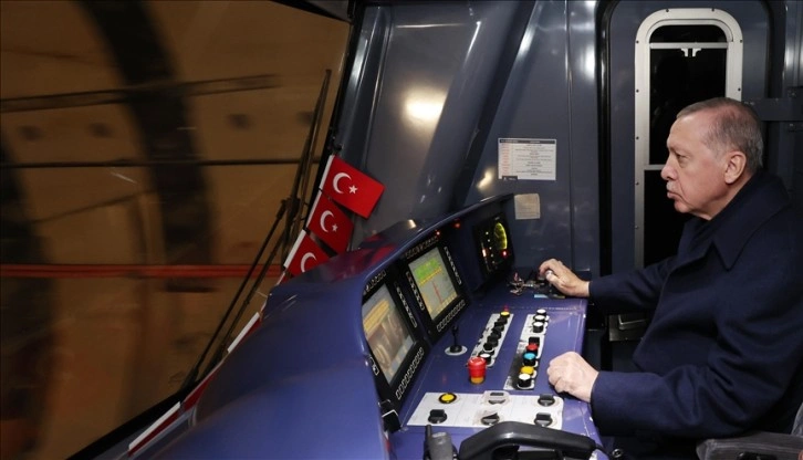 Cumhurbaşkanı Erdoğan Bakırköy Sahil-Bağcılar Kirazlı Metro Hattın'nın açılış sürüşünü yaptı