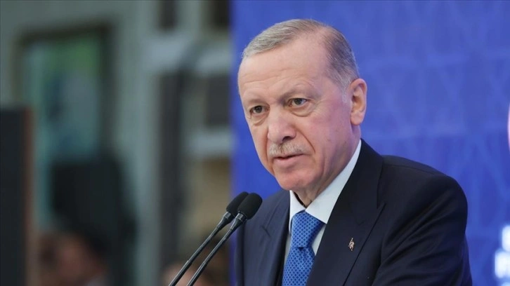 Cumhurbaşkanı Erdoğan, bayram tatilinin kamu çalışanları için 9 güne çıkarılacağını açıkladı