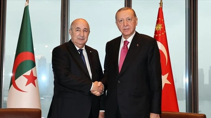 Cumhurbaşkanı Erdoğan, Cezayir Cumhurbaşkanı Tebbun ile telefonda görüştü