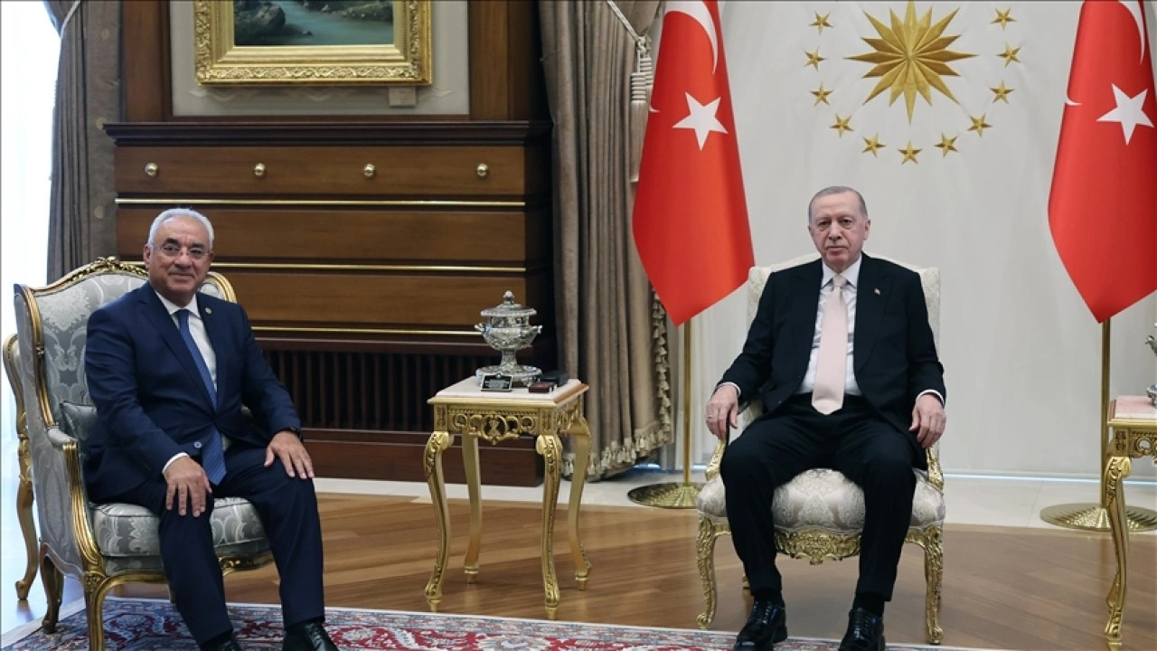 Cumhurbaşkanı Erdoğan, DSP Genel Başkanı Aksakal'ı kabul etti