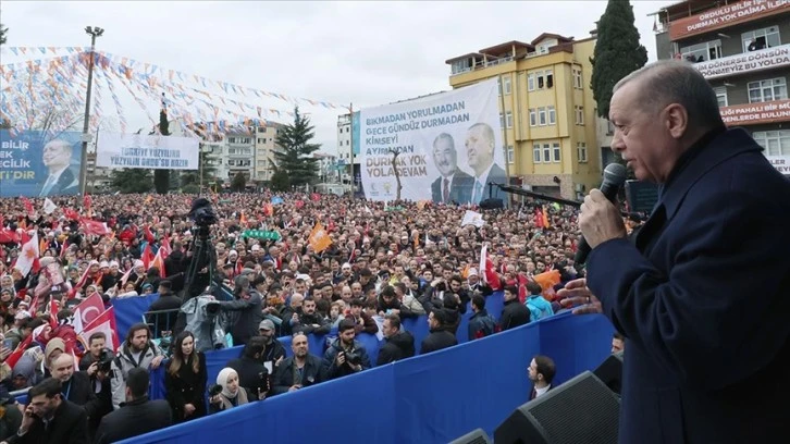 Cumhurbaşkanı Erdoğan: Emeklilerin bayram ikramiyesini 3 bin liraya yükselteceğiz