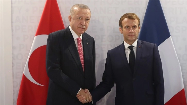 Cumhurbaşkanı Erdoğan, Fransa Cumhurbaşkanı Macron'la telefonda görüştü