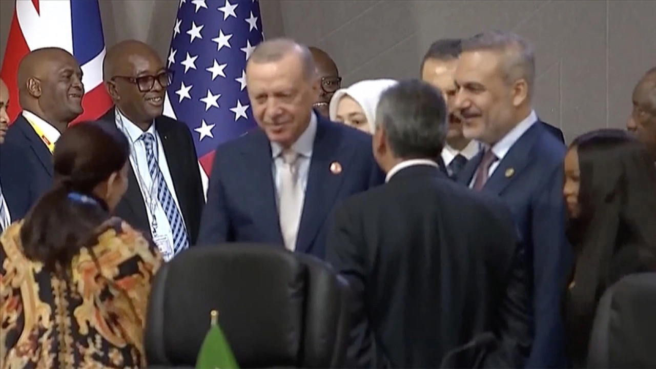 Cumhurbaşkanı Erdoğan, G20 Zirvesi'nde Herkes İçin Adil ve Makul bir Gelecek Oturumu'na ka