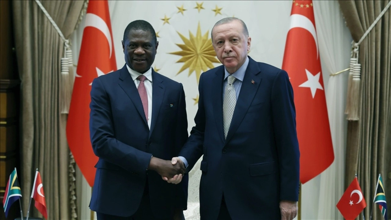 Cumhurbaşkanı Erdoğan, Güney Afrika Cumhuriyeti Cumhurbaşkanı Yardımcısı Mashatile'yi kabul ett