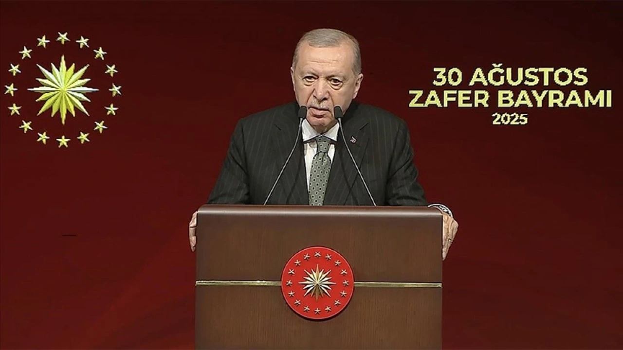 Cumhurbaşkanı Erdoğan: İçinde bulunduğumuz asrı, Türkiye Yüzyılı yapana kadar durmadan çalışacağız