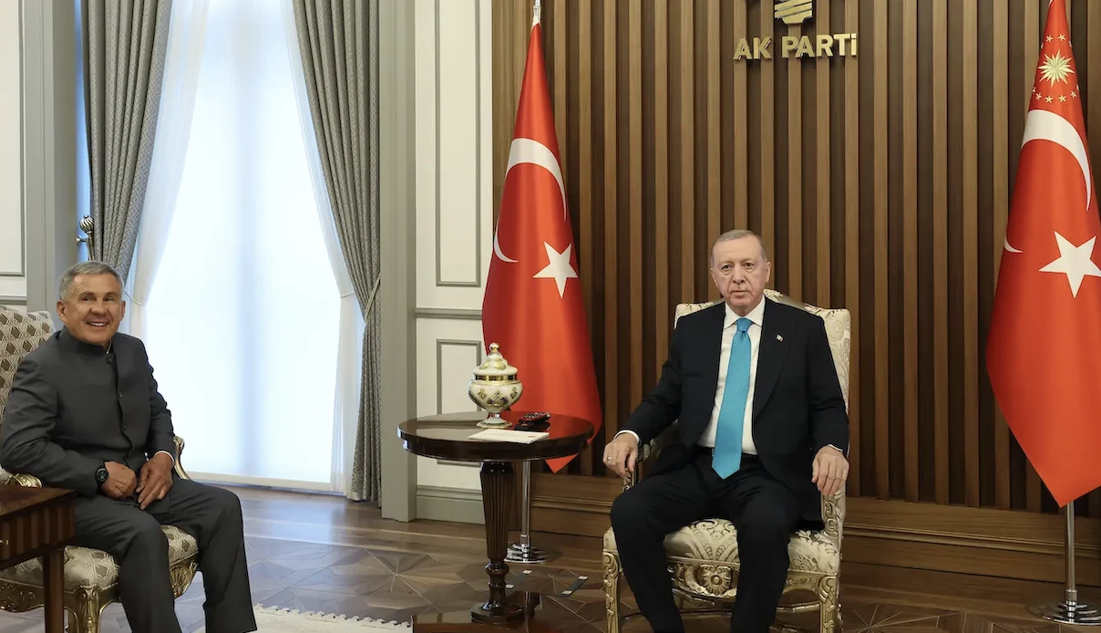Cumhurbaşkanı Erdoğan'ın, Tataristan Reisi Minnihanov ile görüşmesi Rus medyasında geniş yer aldı