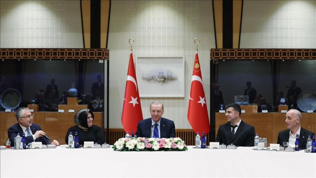 Cumhurbaşkanı Erdoğan, işçi ve işveren temsilcilerini kabul etti