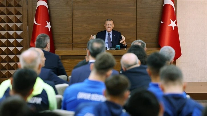 Cumhurbaşkanı Erdoğan Rize Valiliğini ziyaret etti