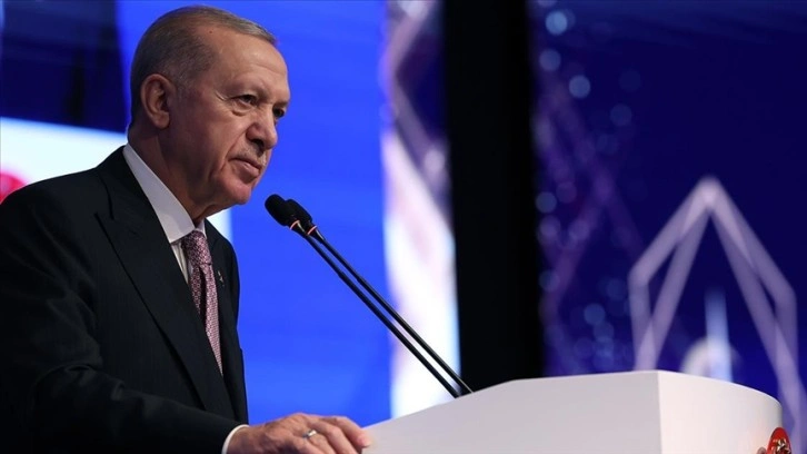 Cumhurbaşkanı Erdoğan, Süper Lig Şampiyonu Galatasaray'ı kutladı