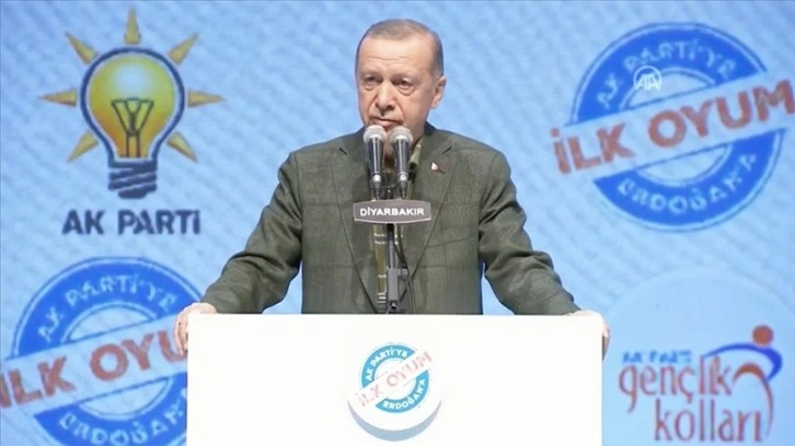 Cumhurbaşkanı Erdoğan: Türkiye yüzyılını sizlerle beraber zirveye taşıyacağız