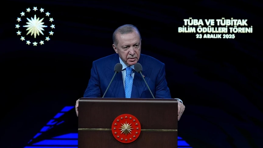 Cumhurbaşkanı Erdoğan: &Uuml;retmeye, geliştirmeye, yeni buluşlara imza atmaya devam edeceğiz