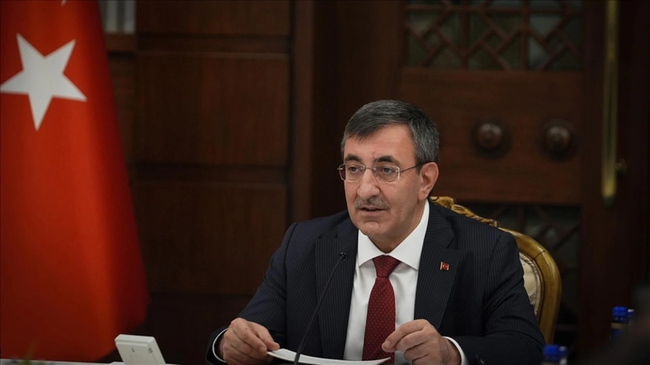 Cumhurbaşkanı Yardımcısı Yılmaz'dan Eskişehir'deki orman yangını şehitleri için taziye mes