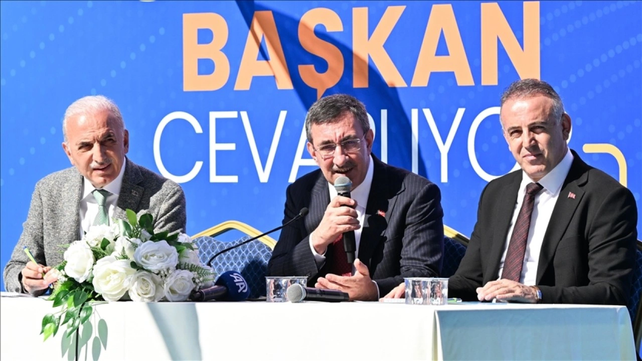 Cumhurbaşkanı Yardımcısı Yılmaz: Enflasyonla büyük bir mücadelemiz var