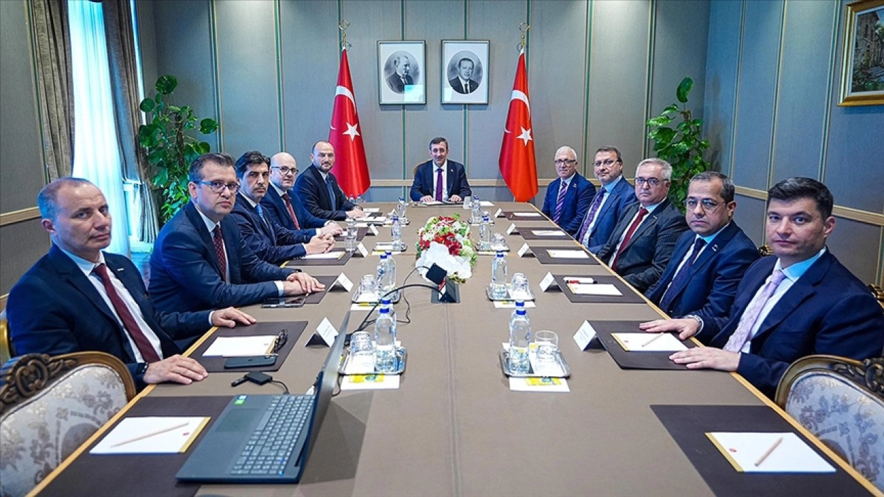 Cumhurbaşkanı Yardımcısı Yılmaz, MÜSİAD yönetimini kabul etti