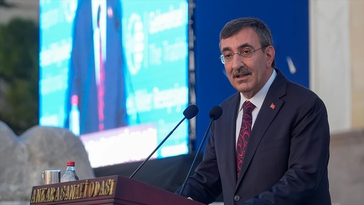 Cumhurbaşkanı Yardımcısı Yılmaz: Sosyal konut arzına önümüzdeki dönemde büyük bir ağırlık vermeyi düşünüyoruz