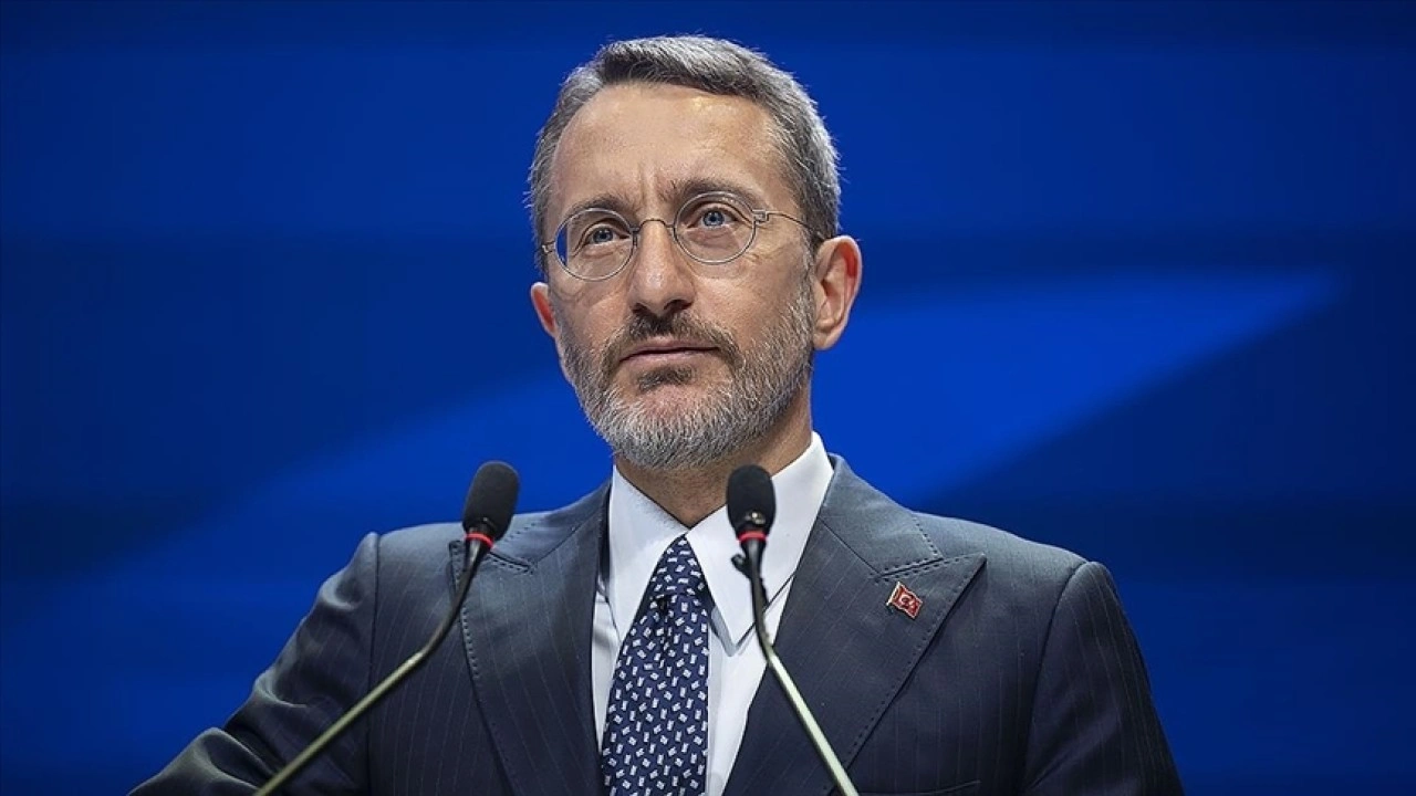 Cumhurbaşkanlığı İletişim Başkanı Altun, Azerbaycan'ın Bağımsızlık Günü'nü tebrik etti