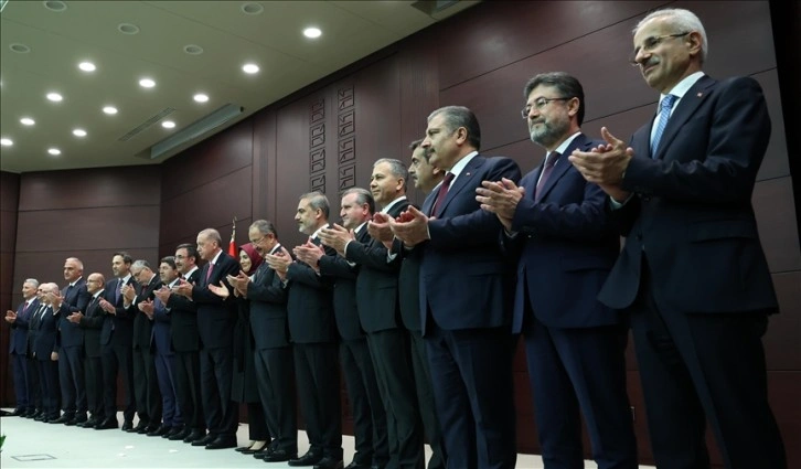 Cumhurbaşkanlığı Kabinesi Resmi Gazete'de yayımlandı