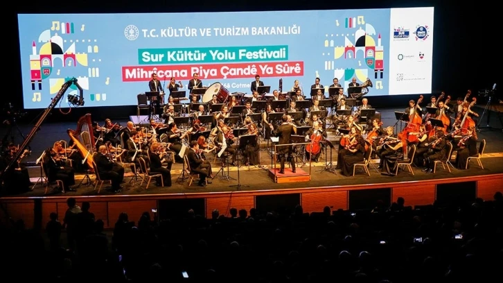 Cumhurbaşkanlığı Senfoni Orkestrası 13 yıl aranın ardından Diyarbakır'da sahne aldı