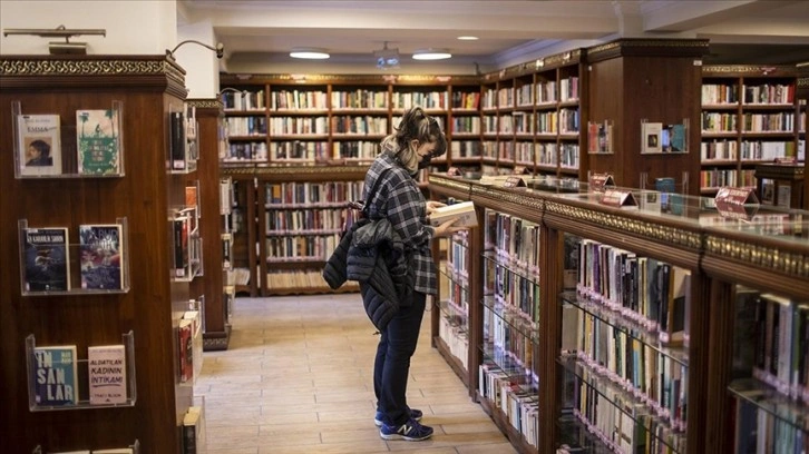Cumhuriyet'in ilk milli kütüphanesi 7/24 esasıyla okuyucularını ağırlıyor