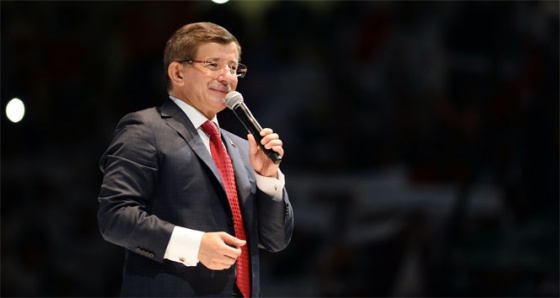 Davutoğlu’ndan istifa eden bakanlar açıklaması: İçeride başka, dışarıda başkalar!