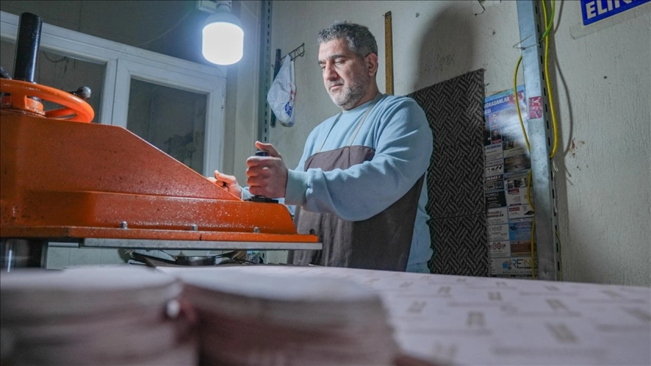 Dede mirası ayakkabıcılığı e-ticarete taşıyarak ayakta tuttu