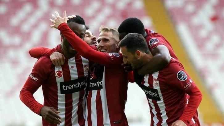 Demir Grup Sivasspor, MKE Ankaragücü'nü 2-0 mağlup etti