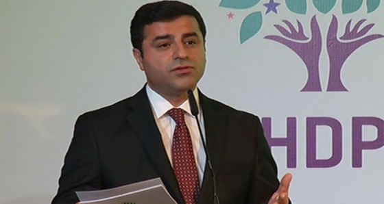 Demirtaş: 'Canlı mı cansız mı bilmem ama alçak bir bombadır'