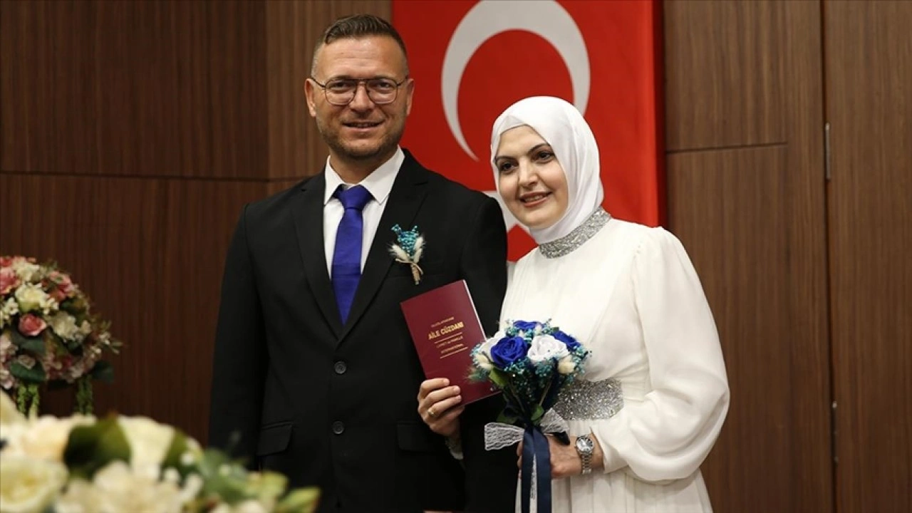 Denizli'de nikah salonlarında "25.05.2025" yoğunluğu yaşandı