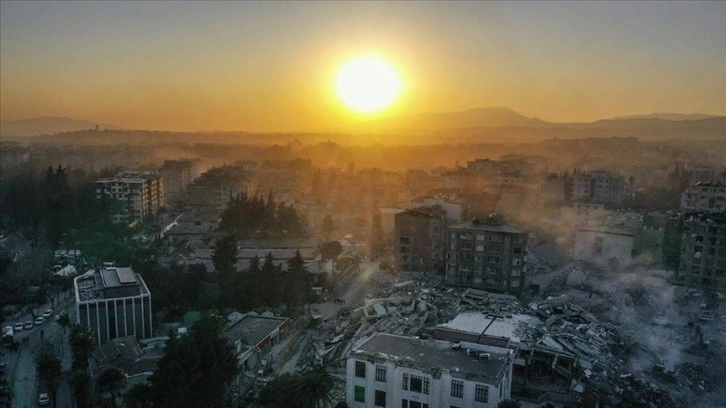 Deprem bölgesindeki yerel yönetimlere yaklaşık 40 milyar lira hibe desteğinde bulunuldu