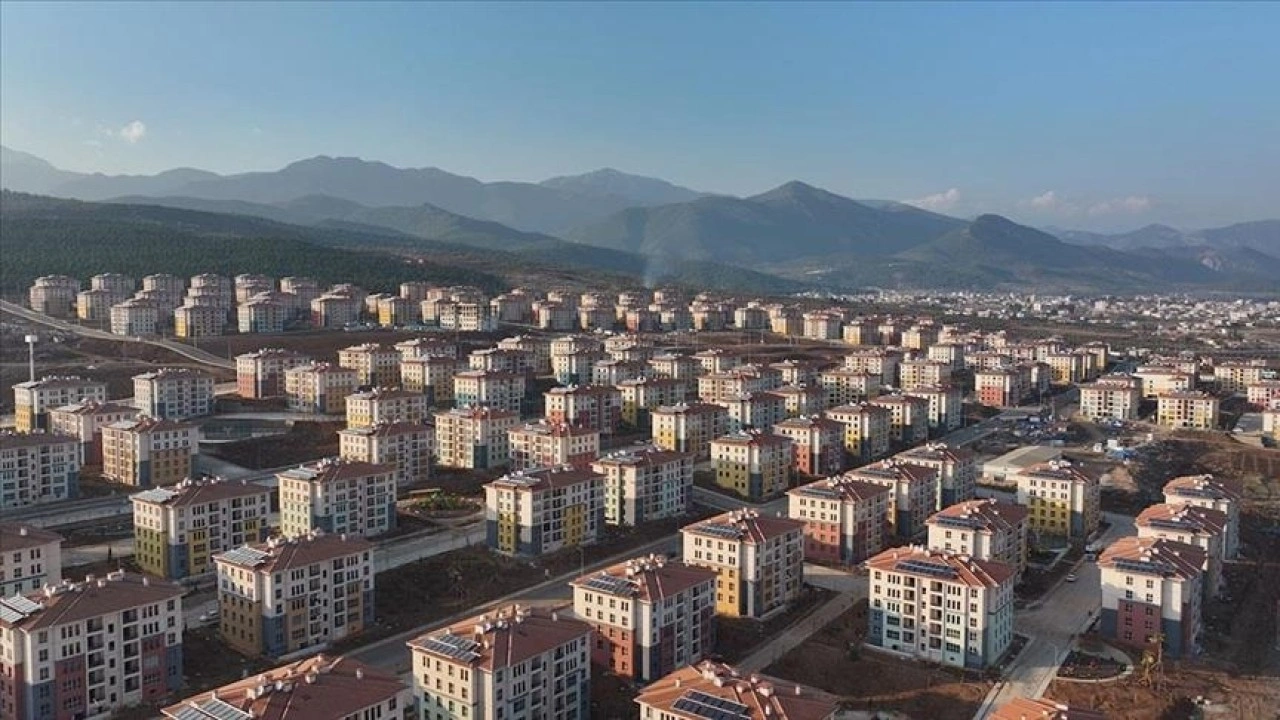 Deprem b&ouml;lgesinin en k&uuml;&ccedil;&uuml;k hak sahibi yeni yuvasında